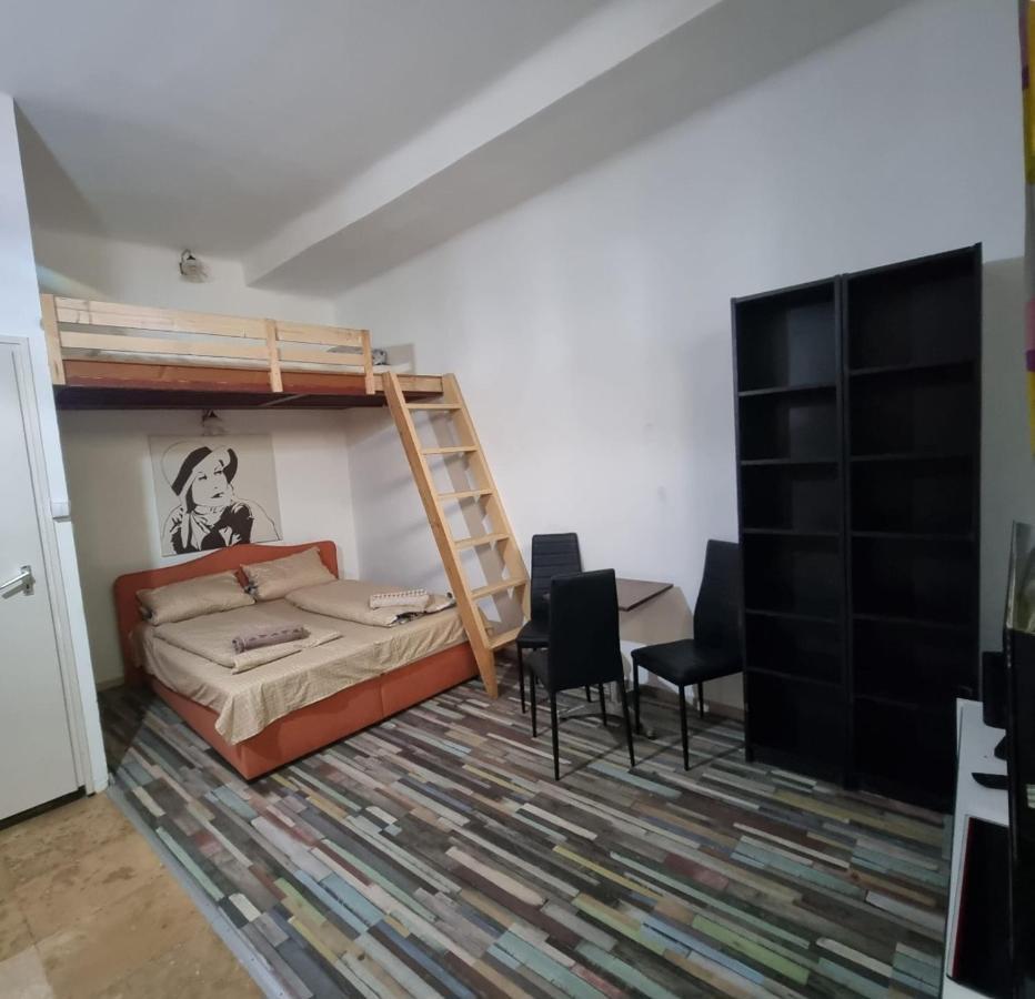 7Dab Apartment Bezeredj Contactless Self -Check-In Budapest Exterior foto